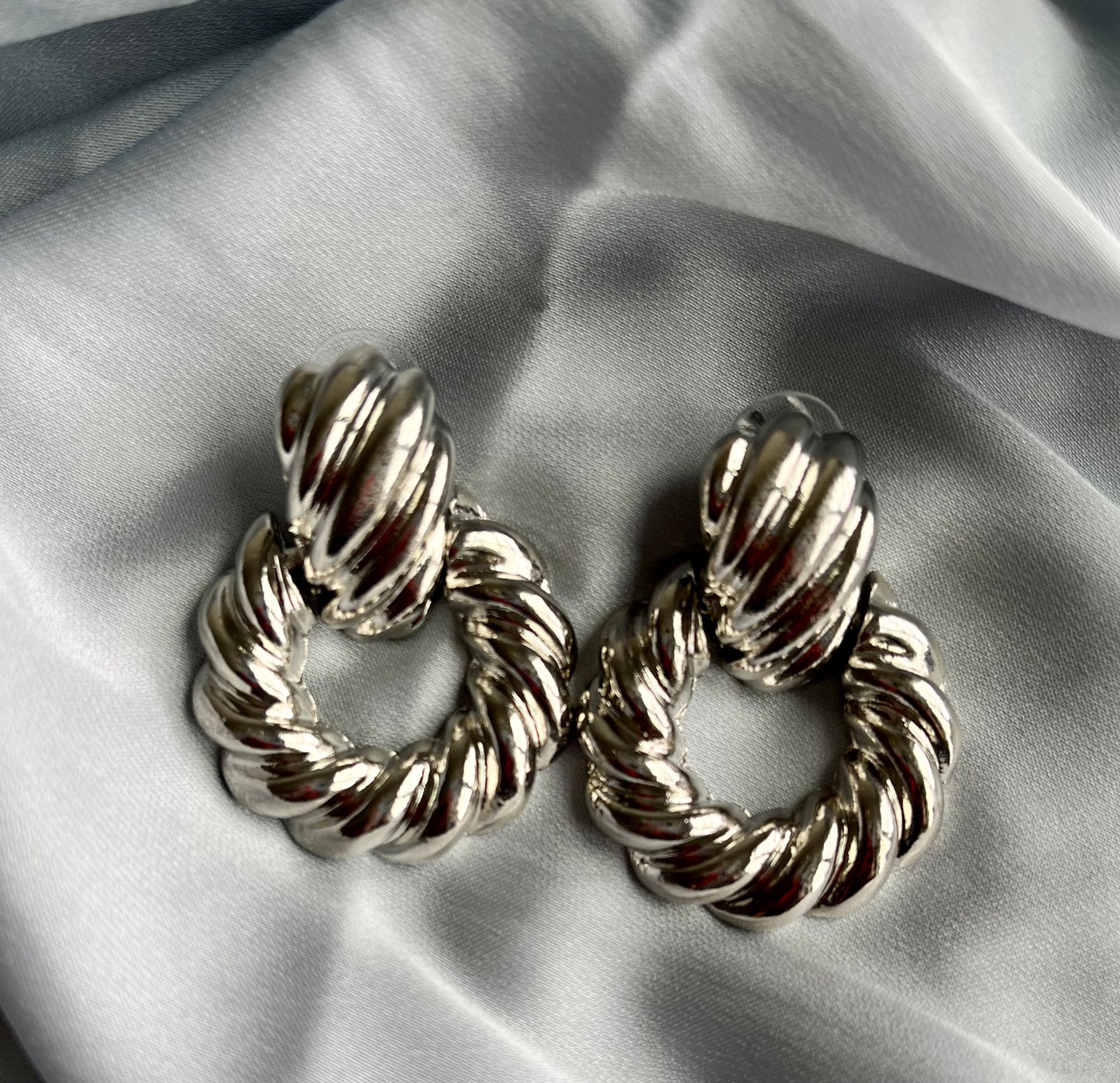 Knock Knock earrings